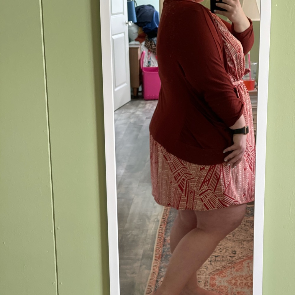 RED SWEATER ONLY